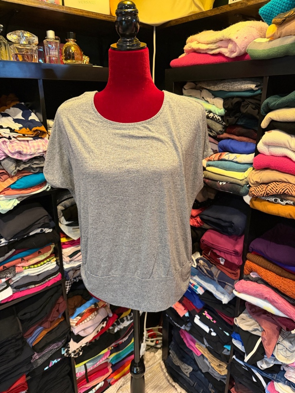 #445. 🪷 Casual Gray Cross-Back athletic Tee large